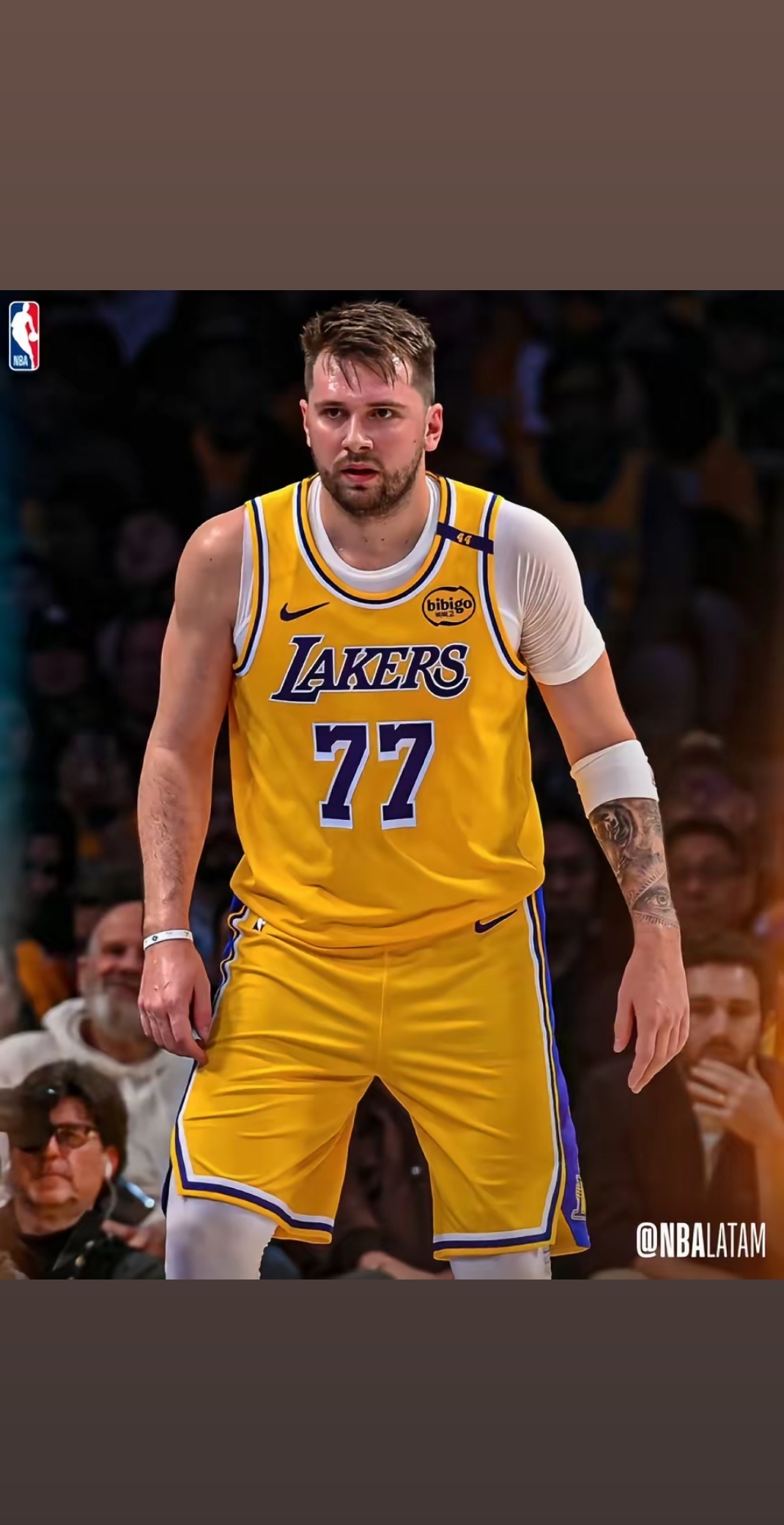 星空体育app下载-洛杉矶湖人迎NBA常规赛关键赛，赛后绝杀压哨，气氛紧张，训练强度明显提升的简单介绍