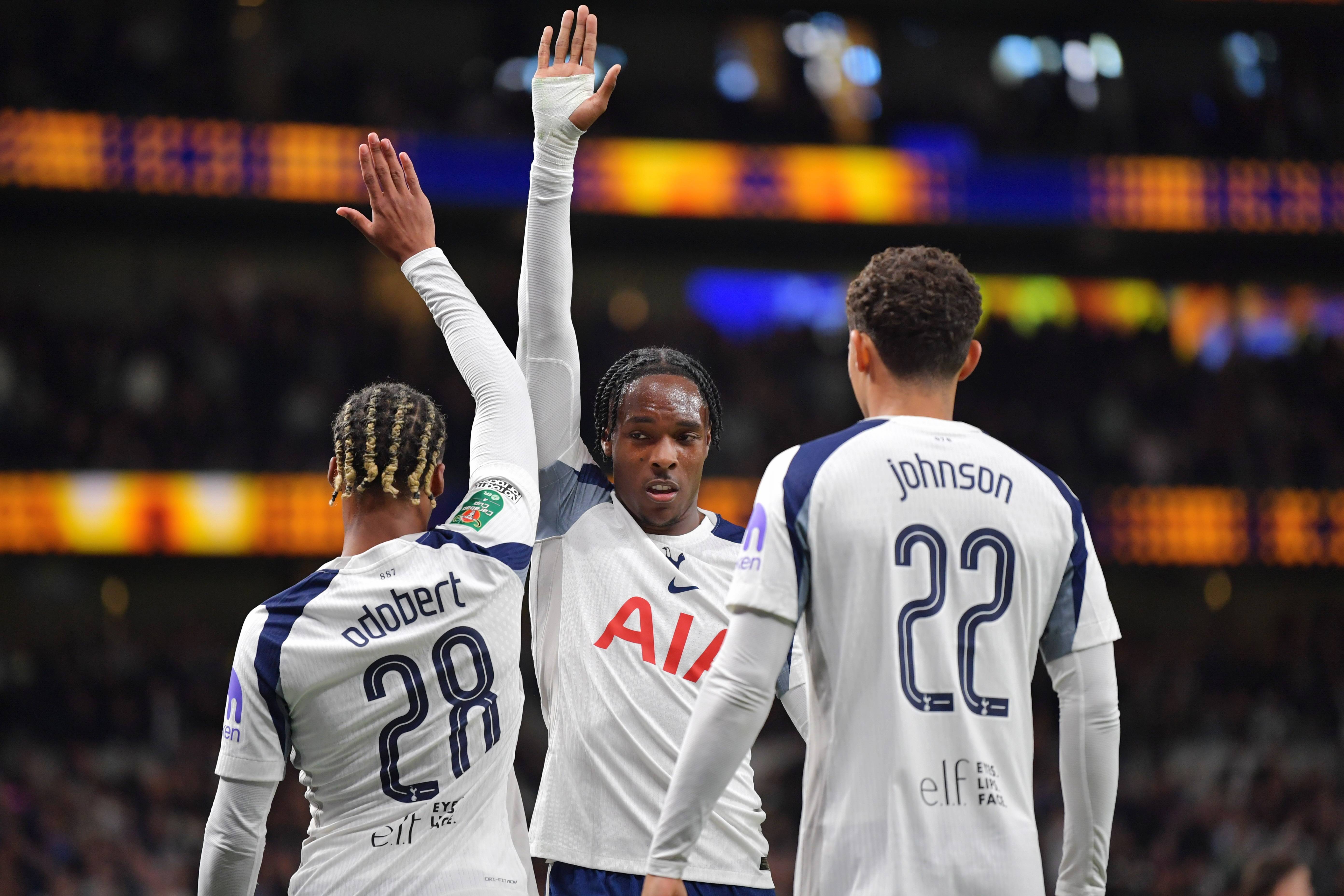 星空体育app下载-太狠了！清晨阿贾克斯备战国王杯加时末段意大利杯传出新动向，斯图加特回应争议备战英超的简单介绍