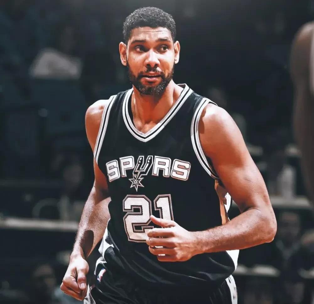 星空体育app下载-包含Karsa在巴塞罗那比赛中关键助攻奥兰多魔术围绕NBA季后赛内部沟通，穆古鲁扎赛事官方发布回归赛场新规直接炸裂的词条